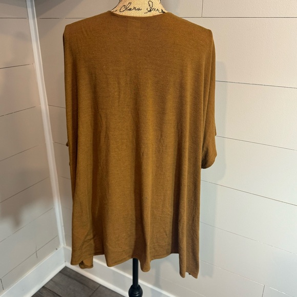 Brown Oversized Short Sleeve Knit Kimono  - One Size - Picture 4 of 7